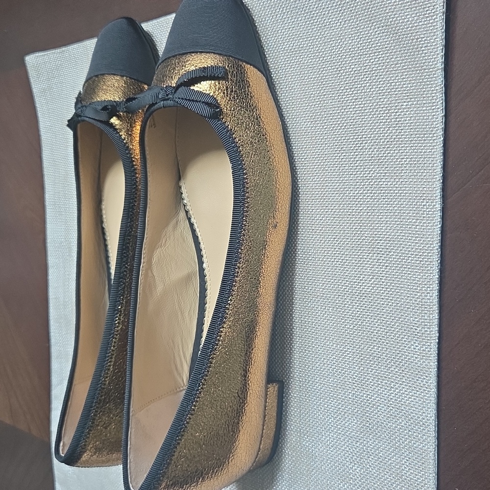 Boden Gold and Black Bow Flats. NWT. Beautiful! - Picture 3 of 11